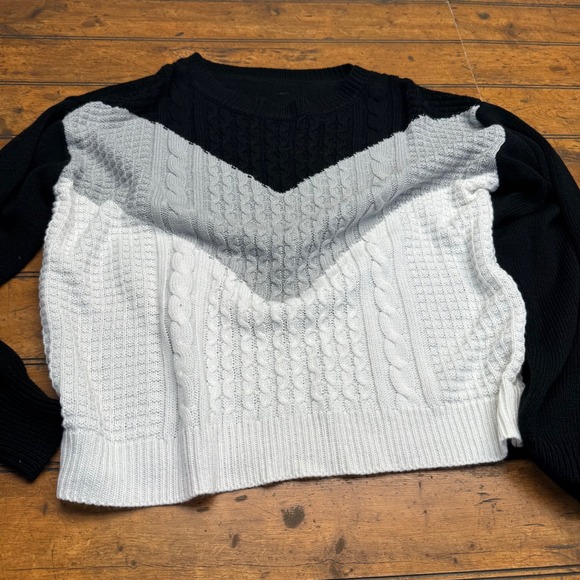 Sweaters - Womens Black White Chevron Cable‎ Knit Sweater Long Sleeve Pullover Size L